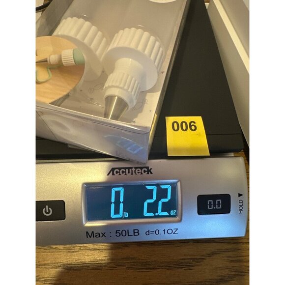 NEW 2 Pack Sweet Sugarbelle Bottle Coupler Set 8oz Perfect for Piping Flooding - Picture 9 of 9